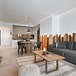 Taull - 3 Bedrooms In Eixample Esquerra