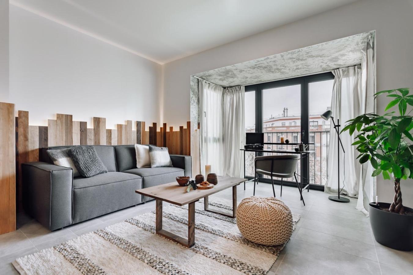 Taull - 3 Bedrooms In Eixample Esquerra Apartment