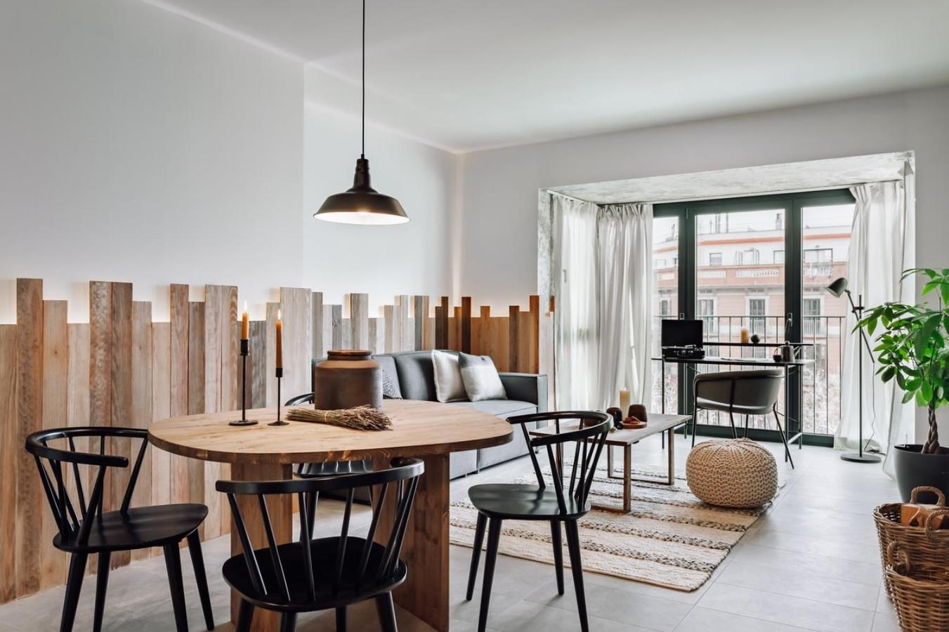 Apartment Taull - 3 Bedrooms In Eixample Esquerra *